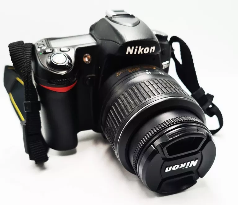 APARAT NIKON D80 + OBIEKTYW NIKON DX AF-S NIKKOR