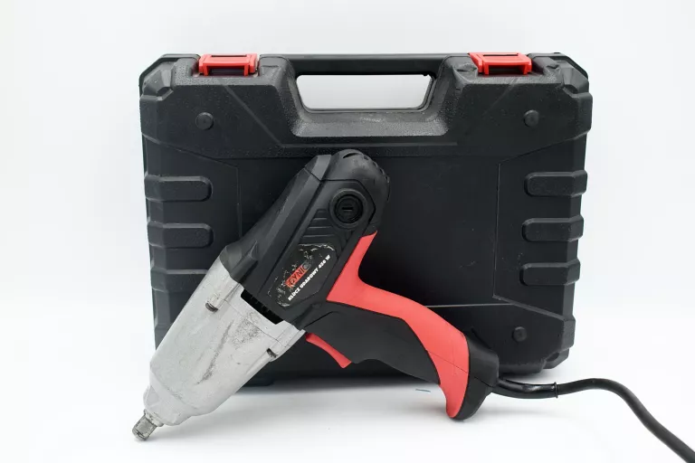 klucz-udarowy-dynic-450w-330-nm-12-os-piastowskie-74a-poznan