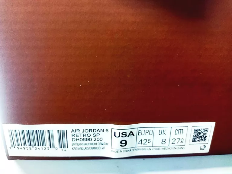 BUTY NIKE AIR JORDAN 6 RETRO TRAVIS SCOTT DH0690