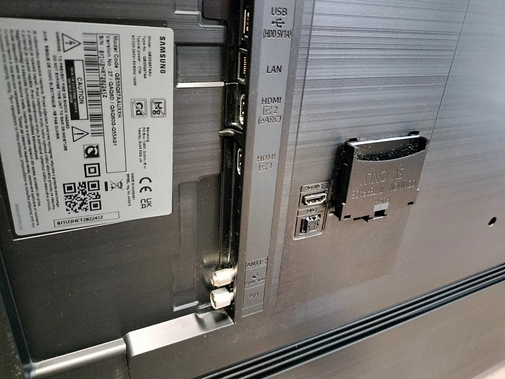 telewizor-samsung-qe55q67aau-qled-4k-wifi-smart-t-kod-producenta-qe55q67aauxxh