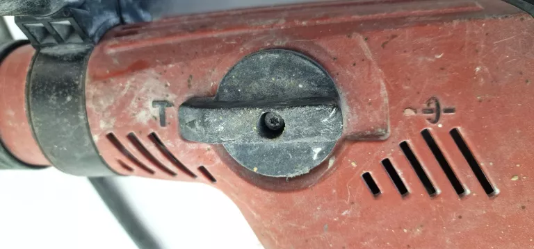 MŁOT WYBURZENIOWY HILTI TE 500-AVR