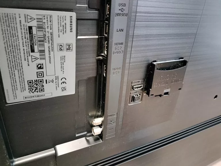 telewizor-samsung-qe55q67aau-qled-4k-wifi-smart-t-kod-producenta-qe55q67aauxxh