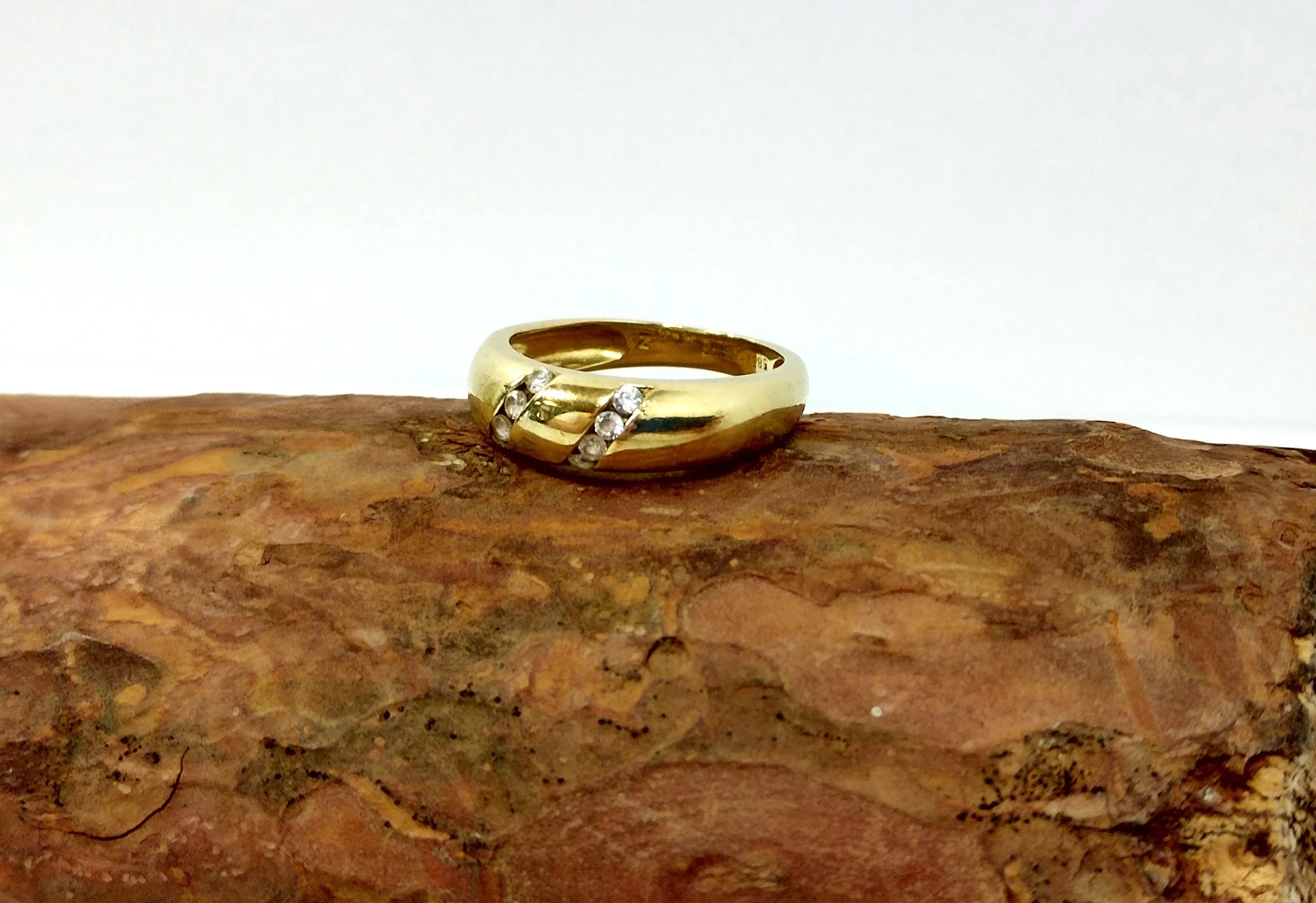 zloty-pierscionek-z-cyrkoniami-585-324-g-kolor-dominujacy-zloty