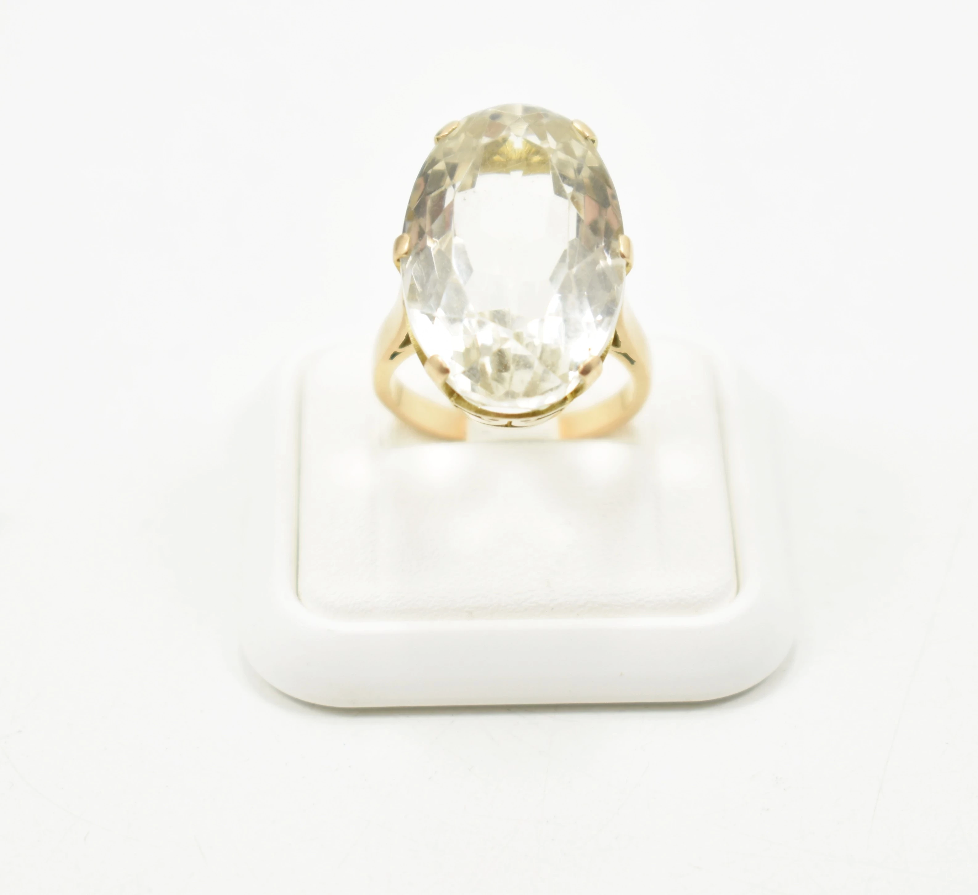 zloty-pierscionek-z-kamieniem-585-127g-r16-stan-uzywany