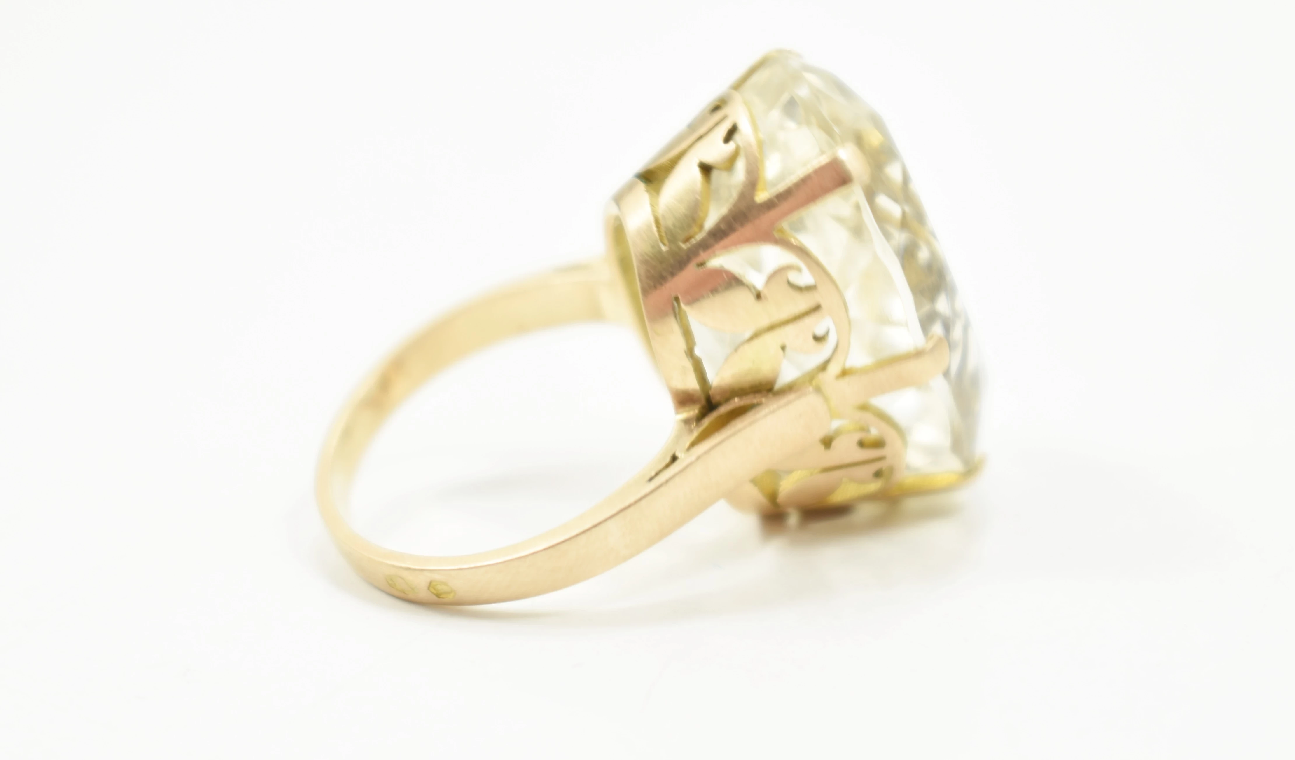 zloty-pierscionek-z-kamieniem-585-127g-r16-stan-uzywany