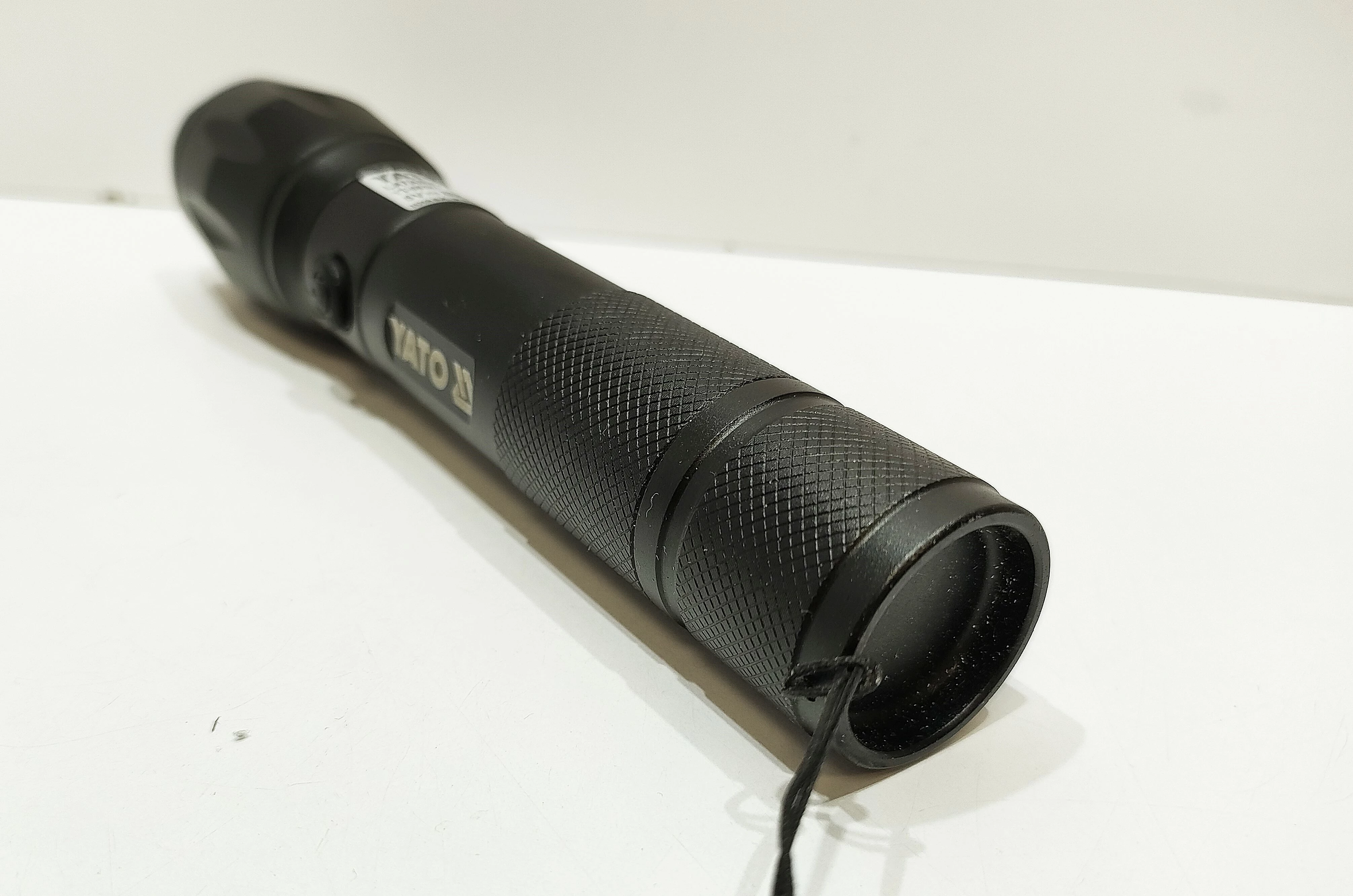 latarka-uv-yato-yt-08587-liczba-elementow-w-zestawie-3