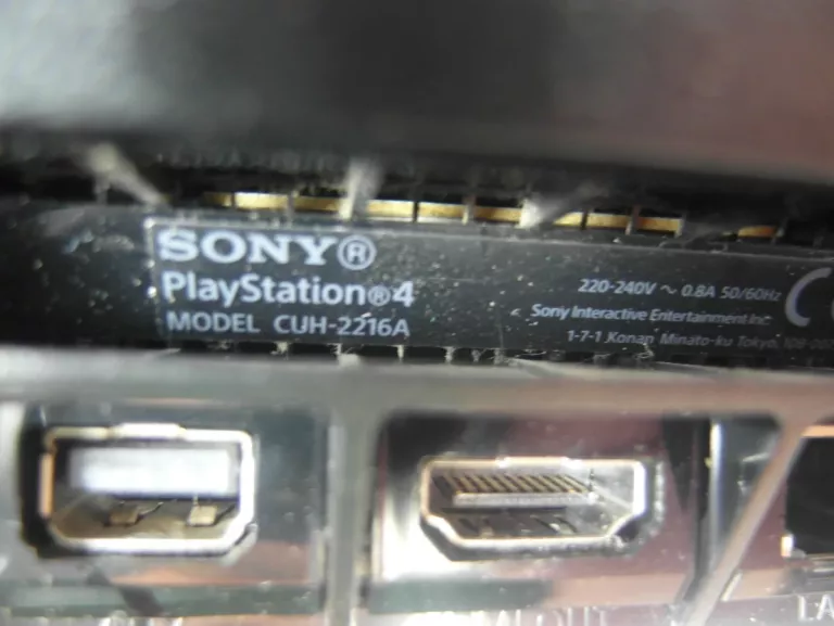 konsola-ps4-slim-500gb-pad-okablowanie-kolor-czarny