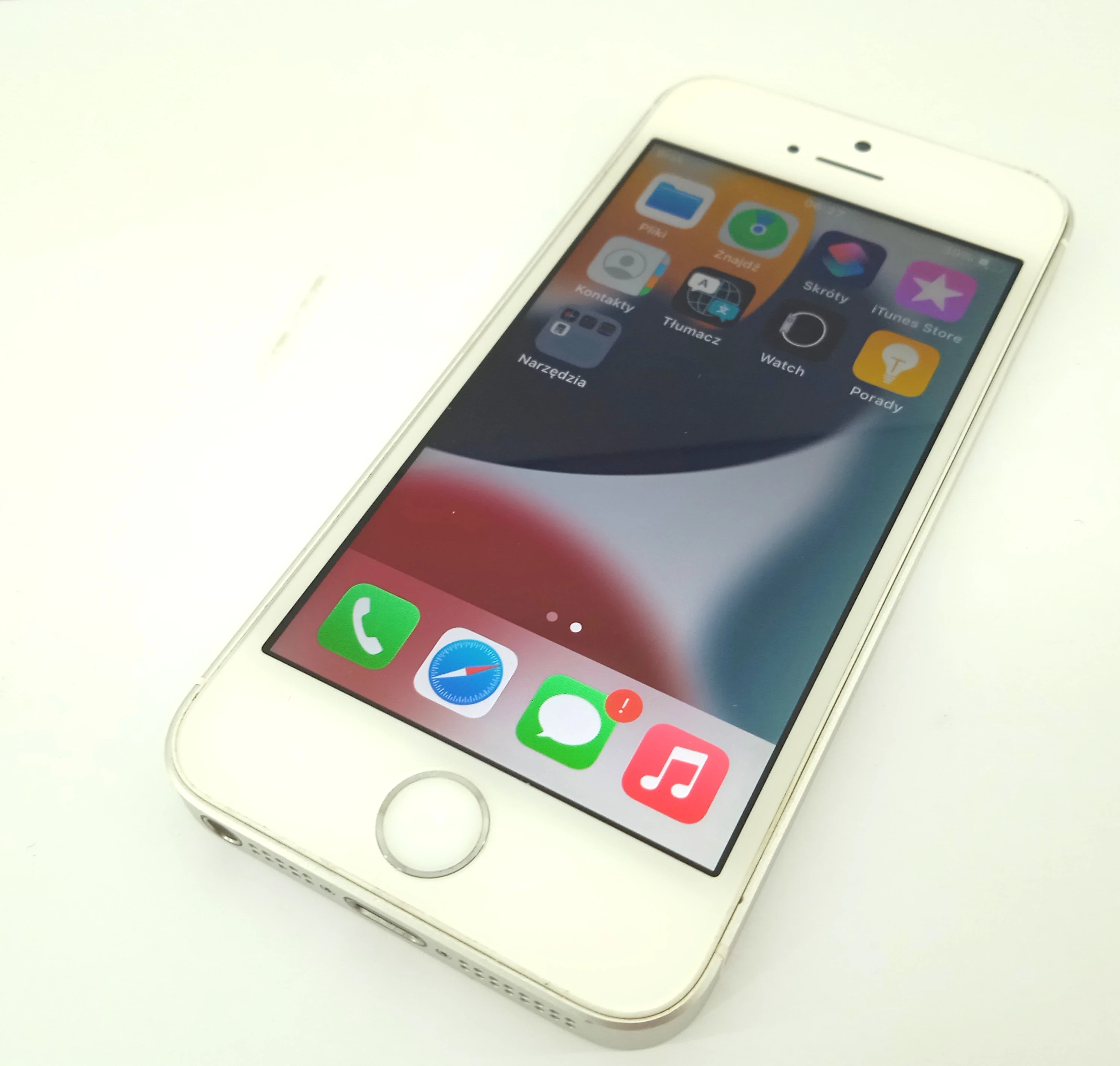 telefon-iphone-se-2128-gb-ean-gtin-0888462773133