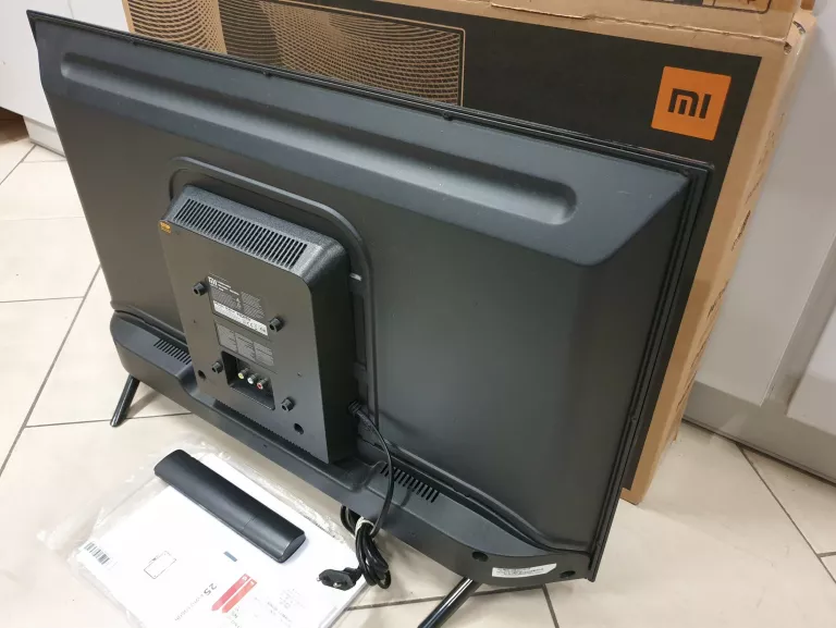 TELEWIZOR XIAOMI MI L32M6-6AEU SMART TV USZKODZONA MATRYCA