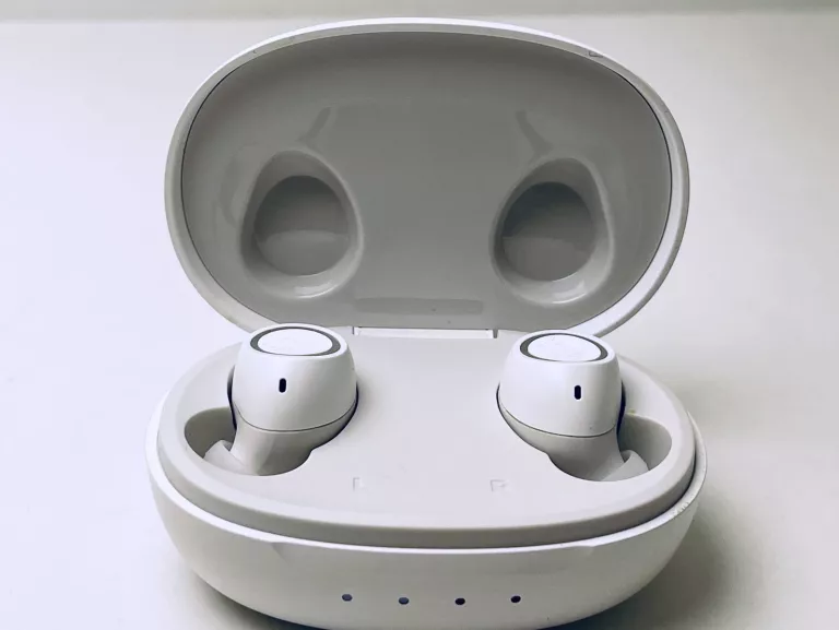 SŁUCHAWKI JBL FREE 2