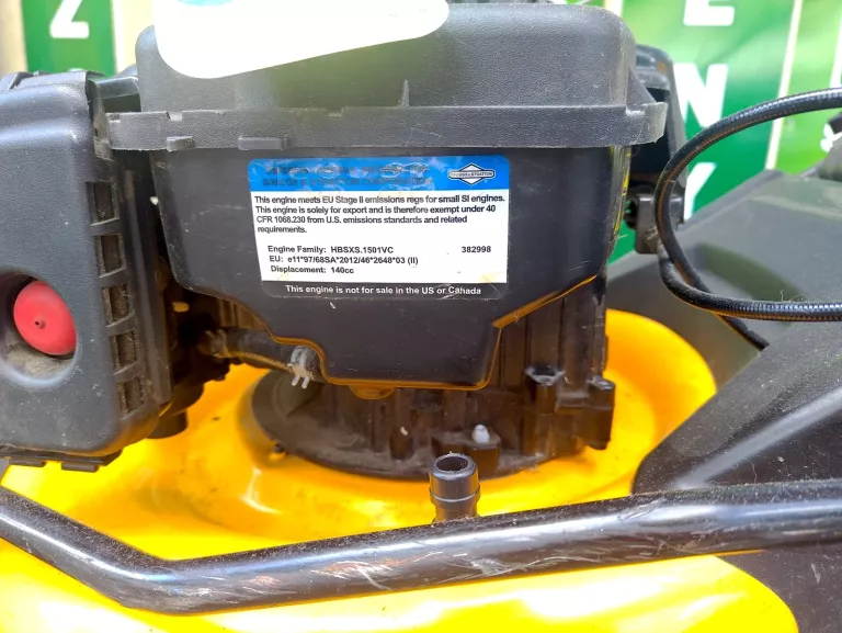 KOSIARKA SPALINOWA Z NAPĘDEM CUB CADET LM1 AR46