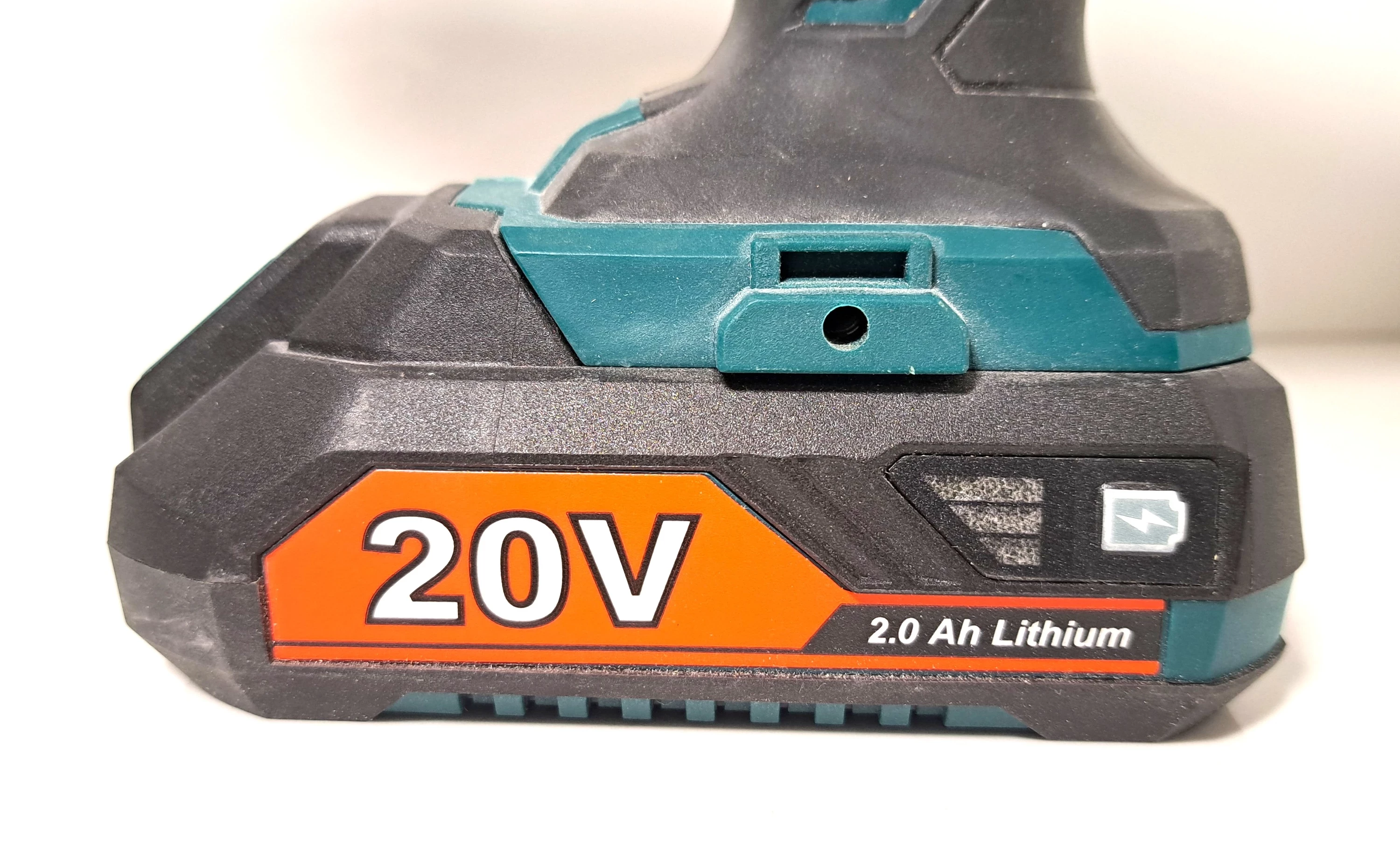 nac-wkretarka-akumulatorowa-cdb2-li-20v-walizka-kod-producenta-cdb2-li-20v