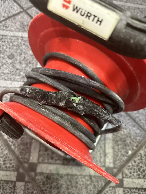 przedluzacz-bebnowy-wurth-40-m-3szt-gniazd-kolor-czerwony