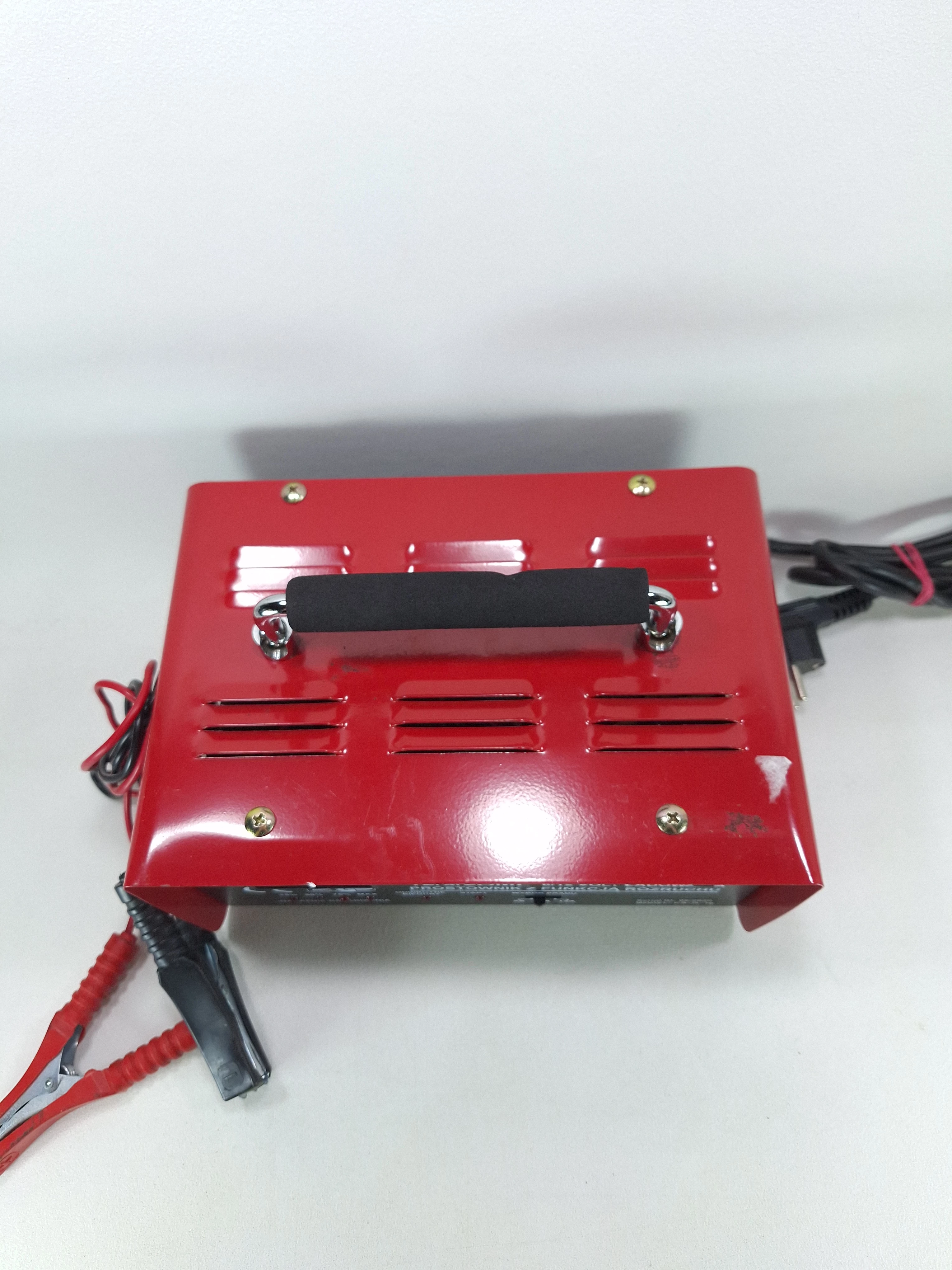 prostownik-geko-g80020-natezenie-maksymalne-75