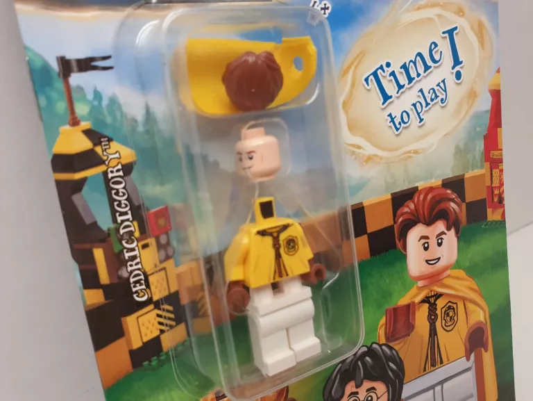 FIGURKA LEGO HARRY POTTER CEDRIC DIGGORY+ KSIĄŻKA