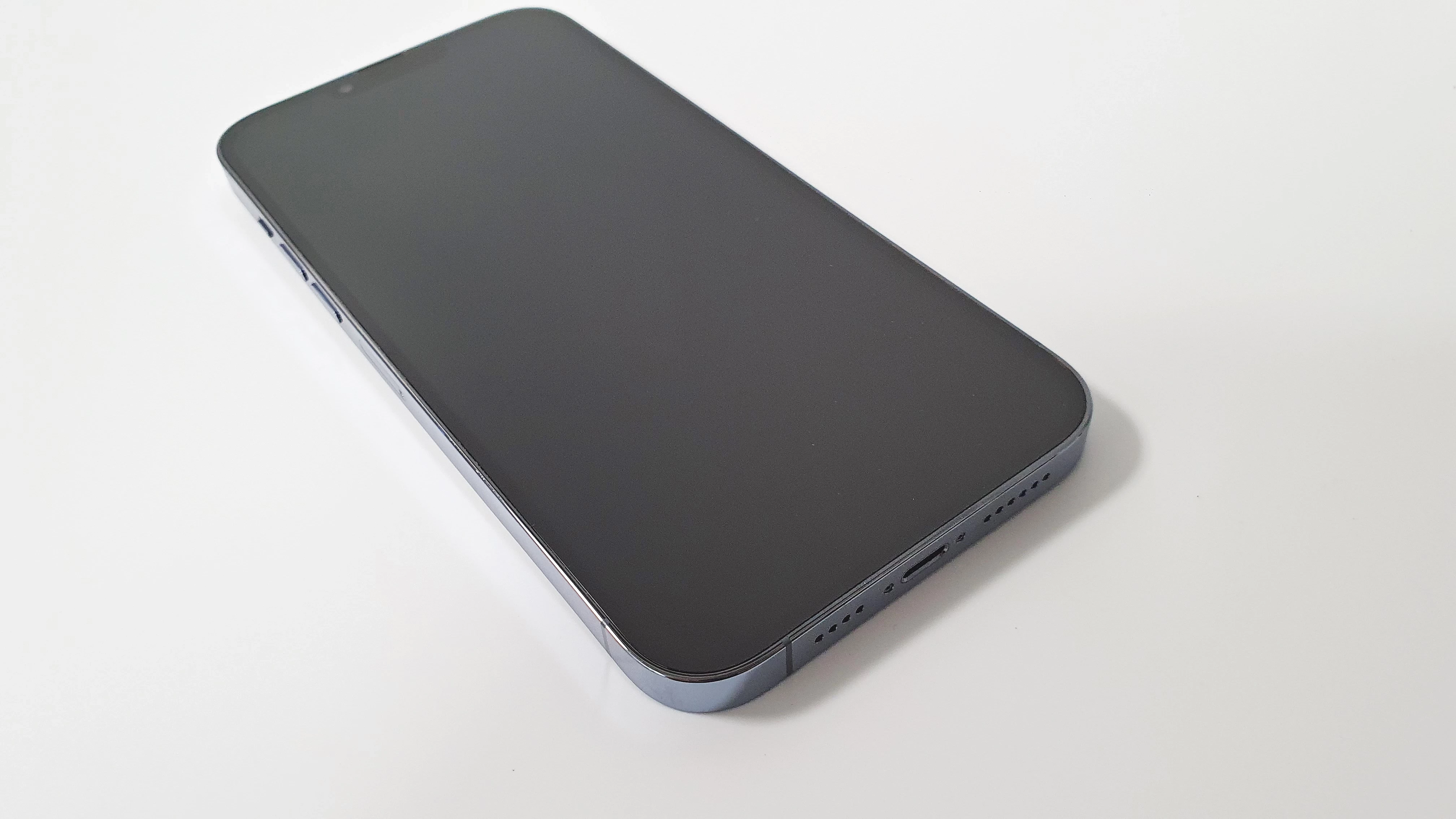 apple-iphone-13-pro-max-256gb-super-stan-system-operacyjny-ios