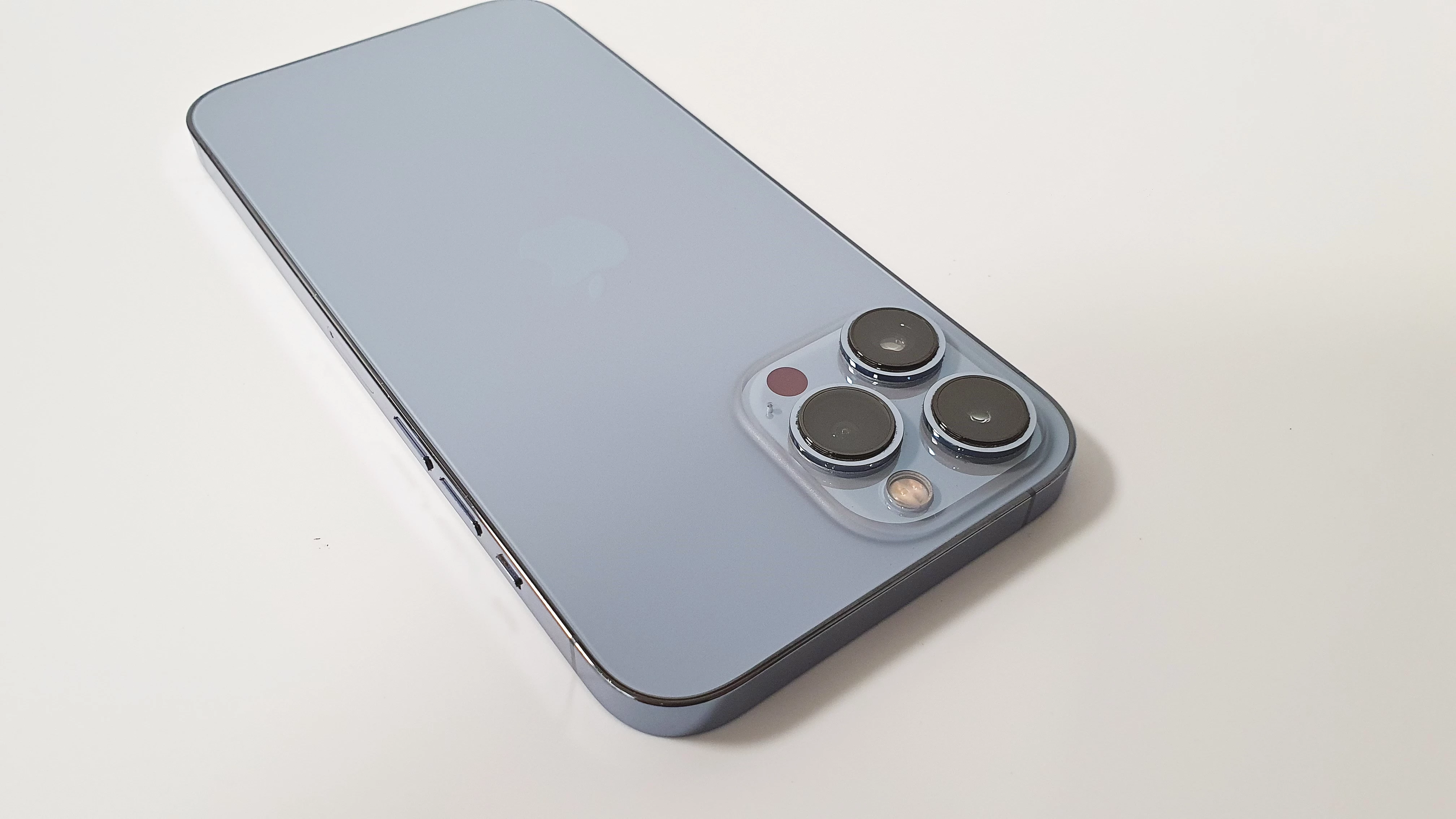 apple-iphone-13-pro-max-256gb-super-stan-transmisja-danych-5g