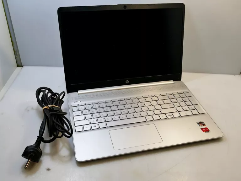 laptop-hp-15s-eq1001nw-156-r5-4500u-8gb-ram-przekatna-ekranu-156