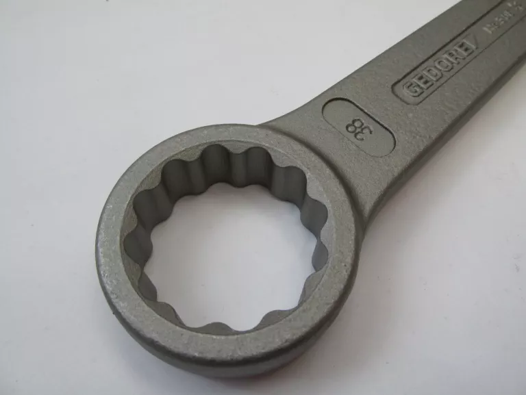 klucz-oczkowy-jednostronny-do-pobijania-38-gedore-rodzaj-klucza-15792-3