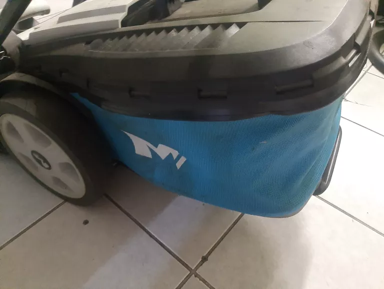 kosiarka-macallister-mlmp-1600-w-pojemnosc-kosza-45