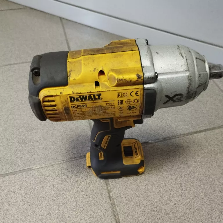 klucz-udarowy-dewalt-dcf899-caly-zestaw-kod-producenta-dcf899n-xj