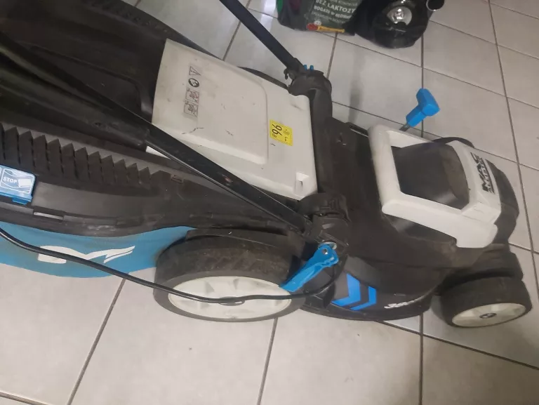 kosiarka-macallister-mlmp-1600-w-wojska-polskiego-112-swiecie