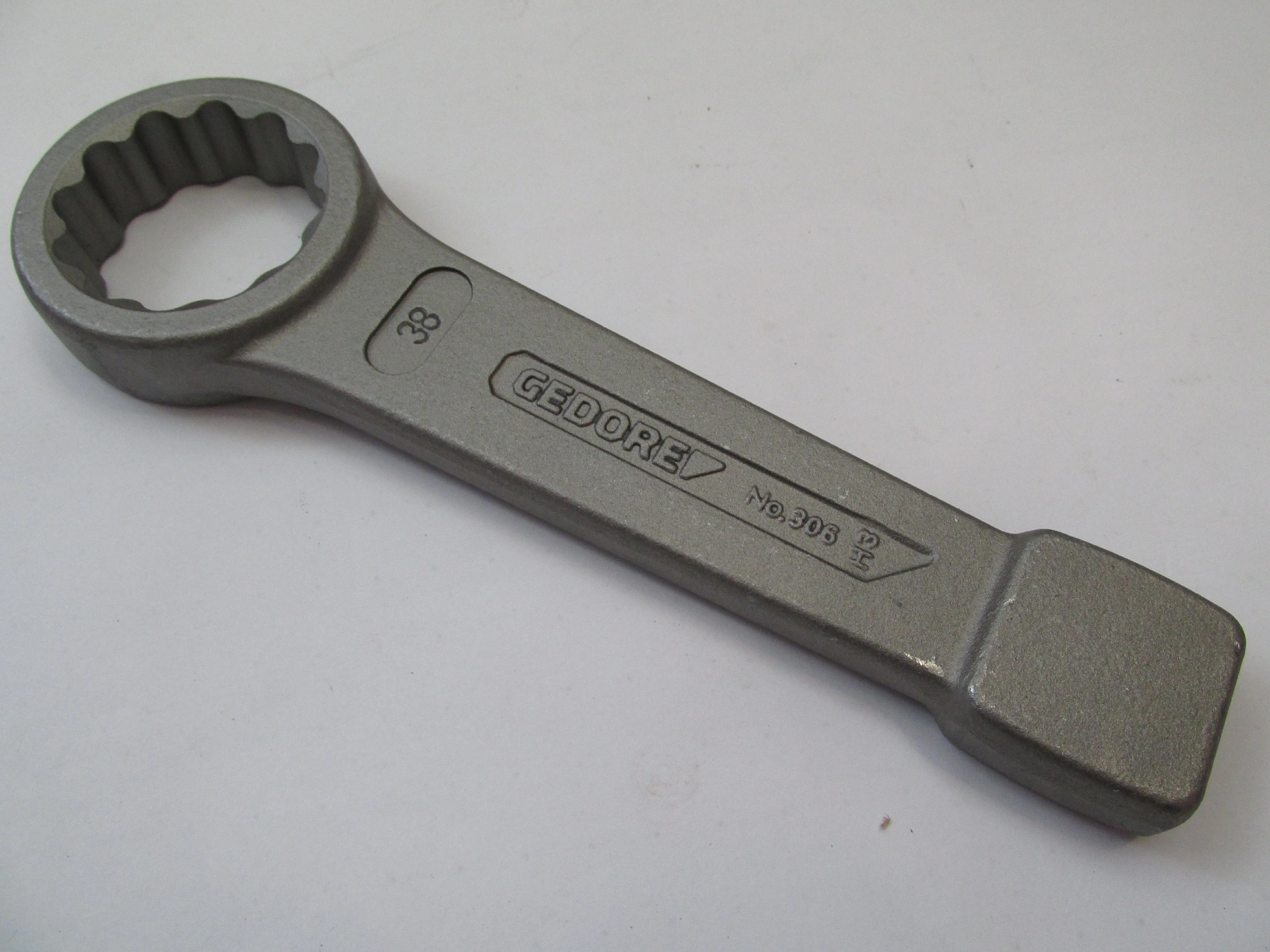 klucz-oczkowy-jednostronny-do-pobijania-38-gedore-kod-producenta-306-38