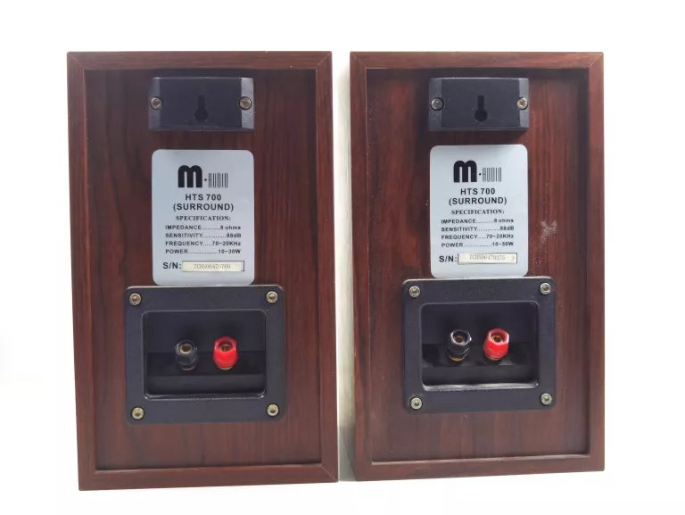 2X KOLUMNA M AUDIO HTS 700