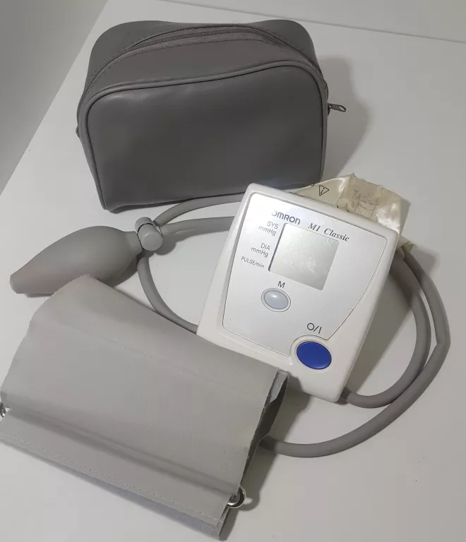 cisnieniomierz-naramienny-omron-m1-classic-etui-plwolnosci-3-5-sj-namyslow