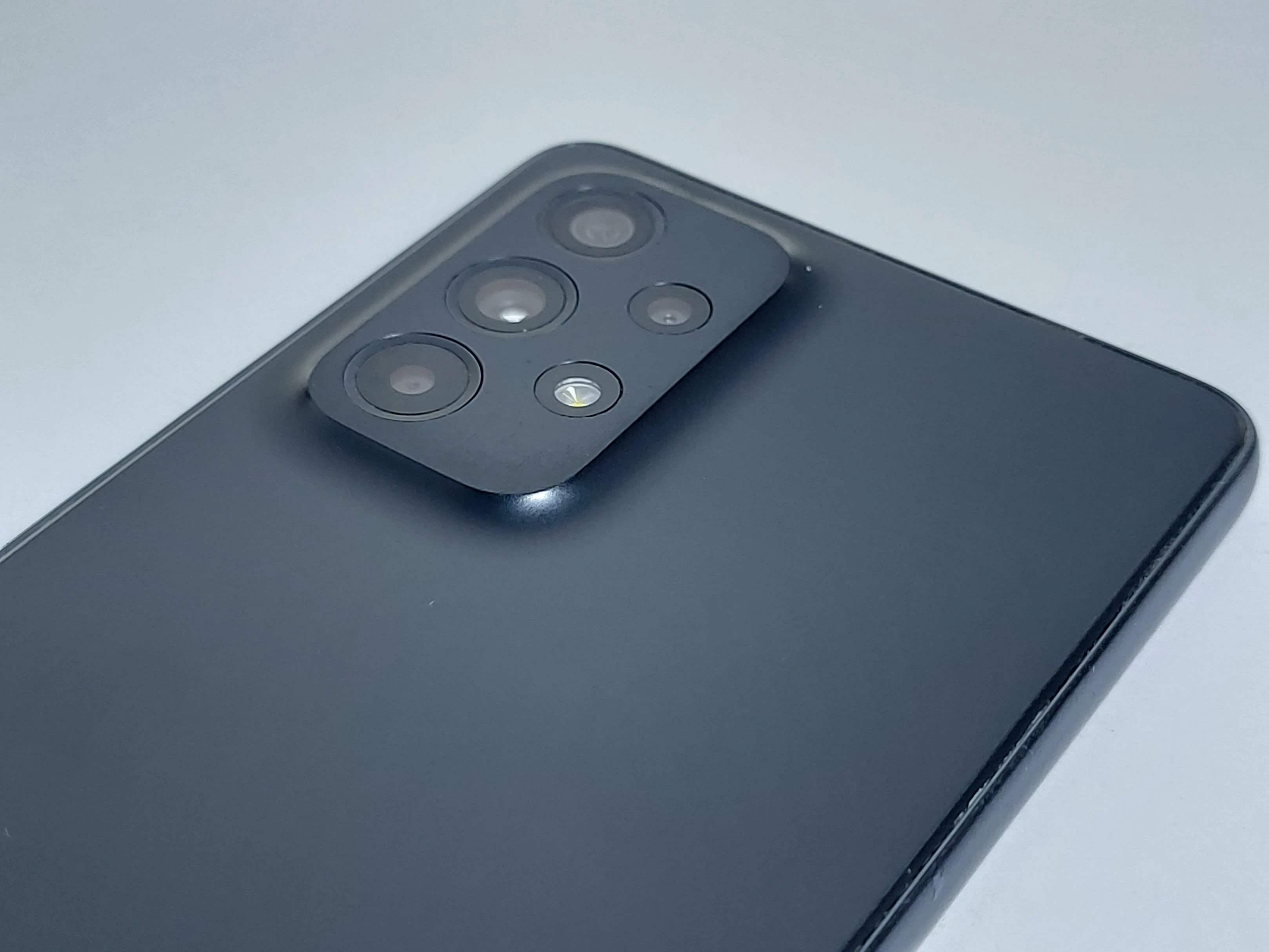 smartfon-samsung-galaxy-a53-5g-opis-okazja-stan-na-czesci