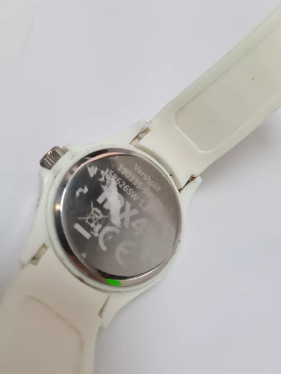 zegarek-omg-mechanizm-kwarcowy