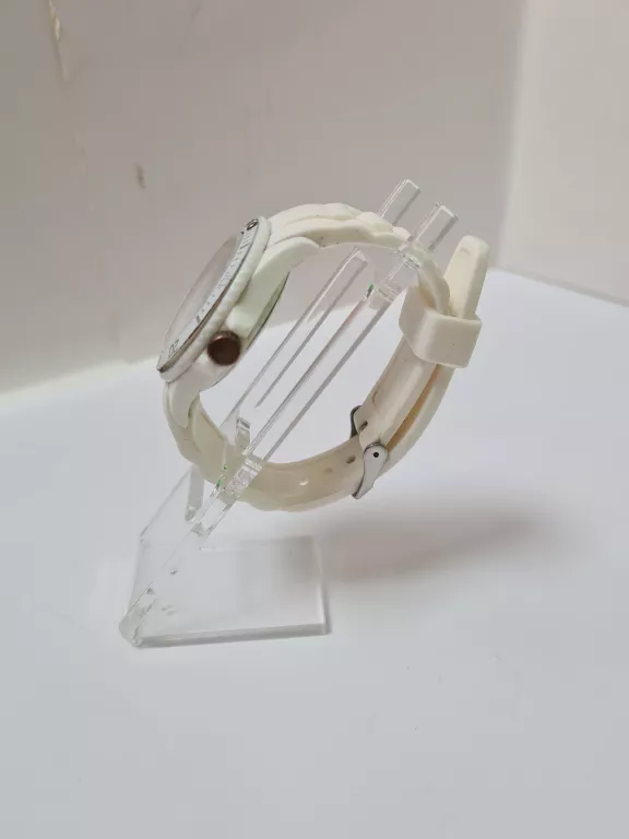 zegarek-omg-typ-nareczny