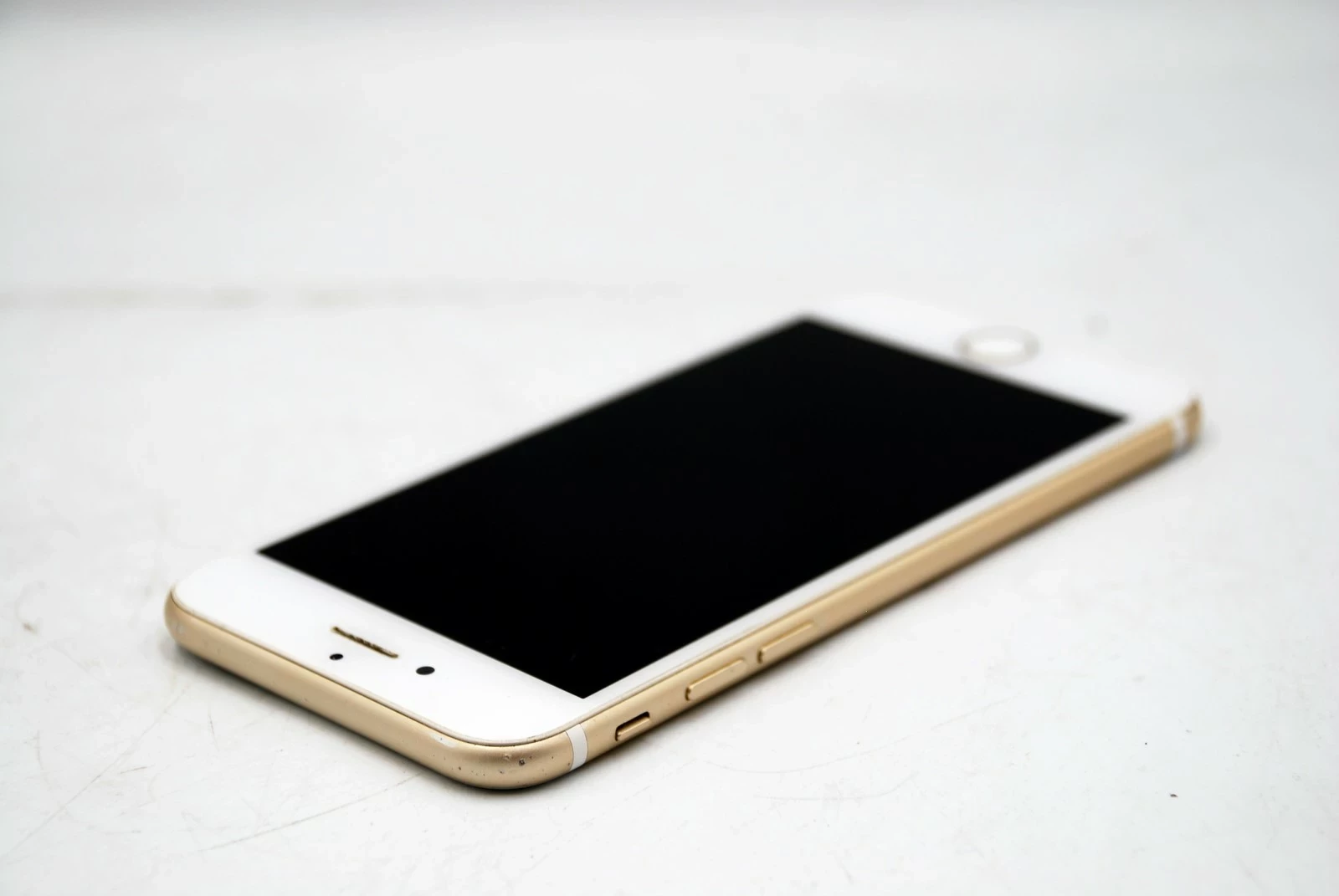 telefon-iphone-7-typ-smartfon