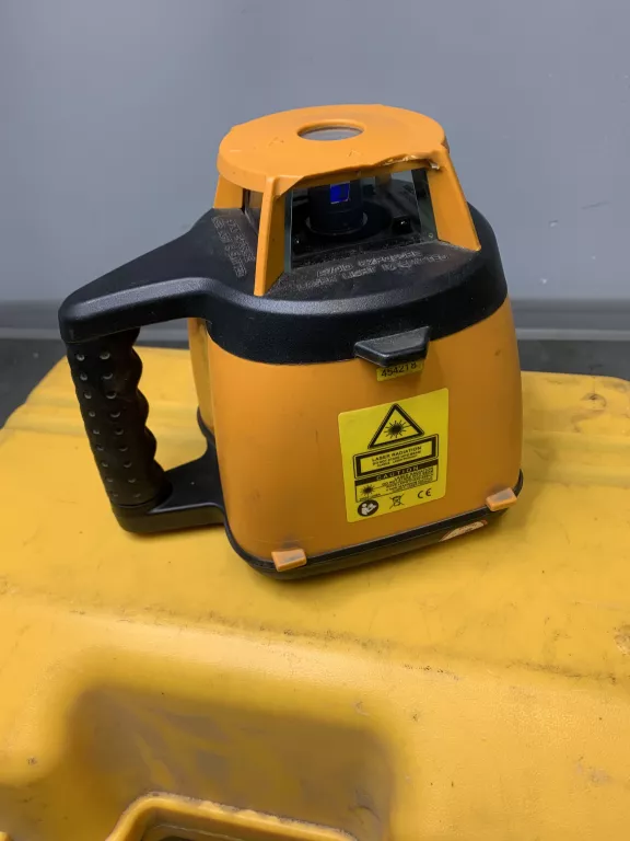 NIWELATOR LASEROWY LAMIGO SPIN 210 ZESTAW