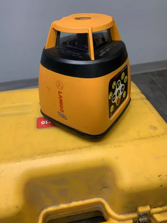 NIWELATOR LASEROWY LAMIGO SPIN 210 ZESTAW