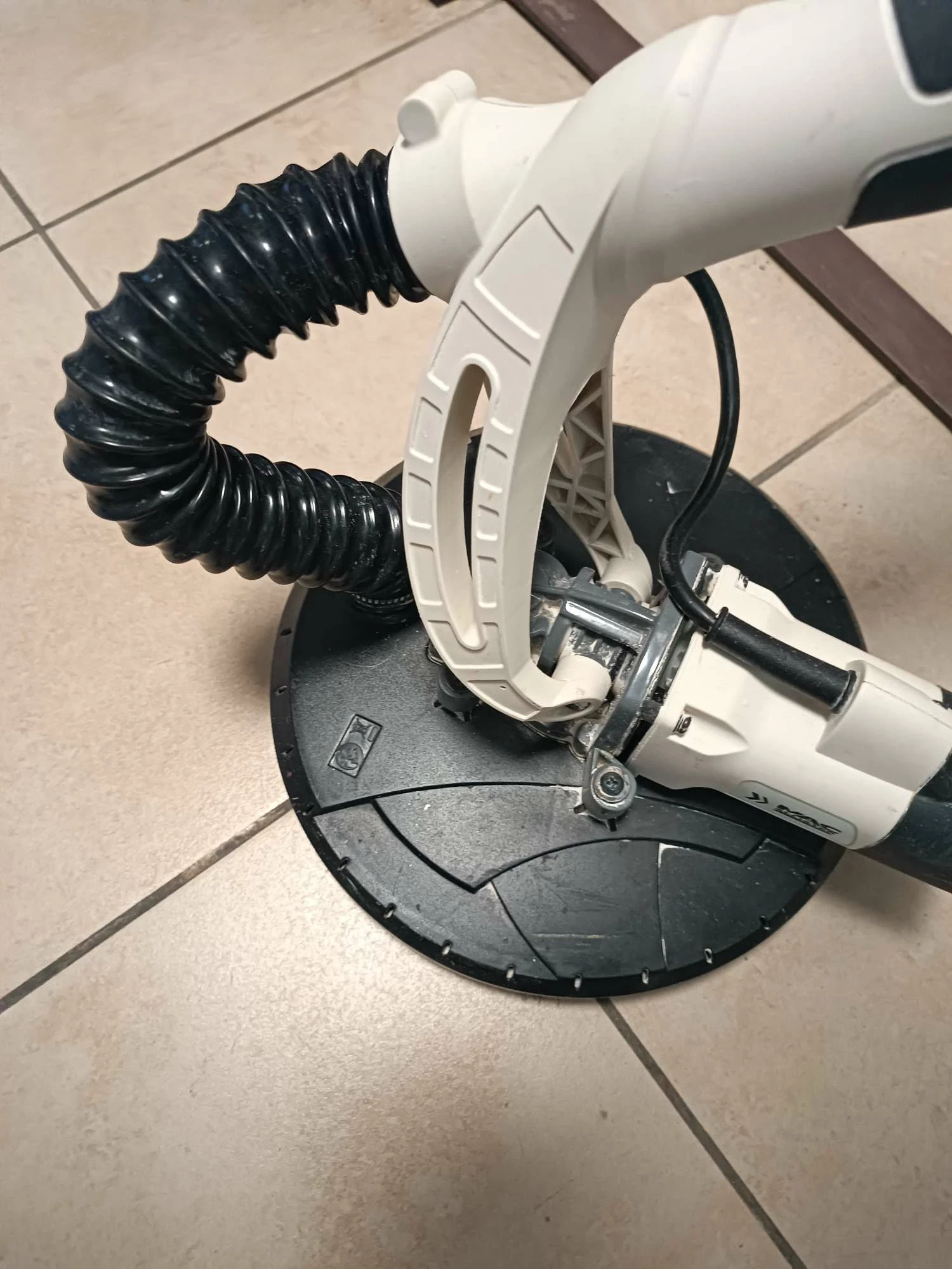 szlifierka-do-gipsu-macallister-msds600f-solo-marka-macallister