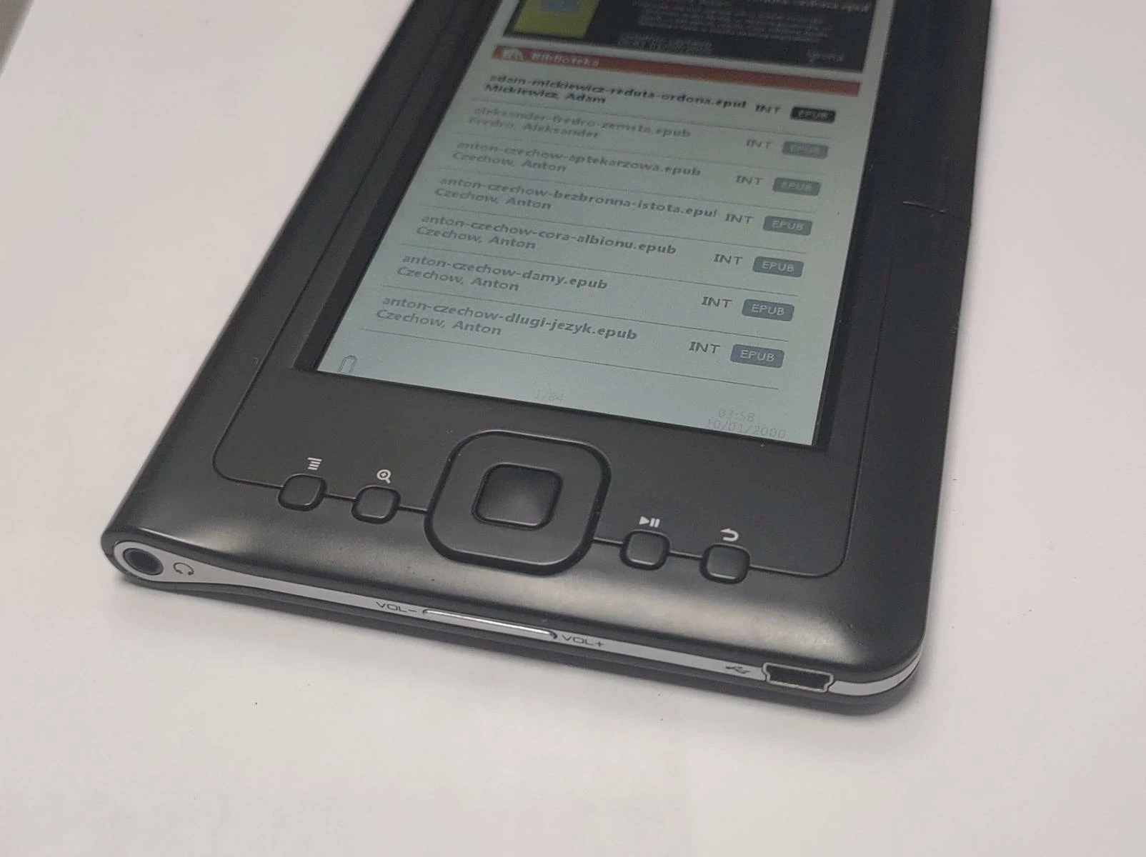 czytnik-ebook-prestigio-libretto-etui-funkcje-ekran-dotykowy