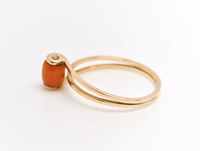 zloty-pierscionek-z-koralem-333-8k-r13-149g-material-zloto