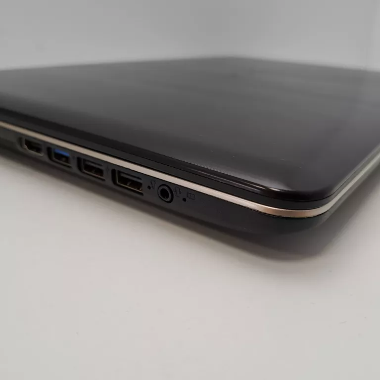 LAPTOP ASUS R540U