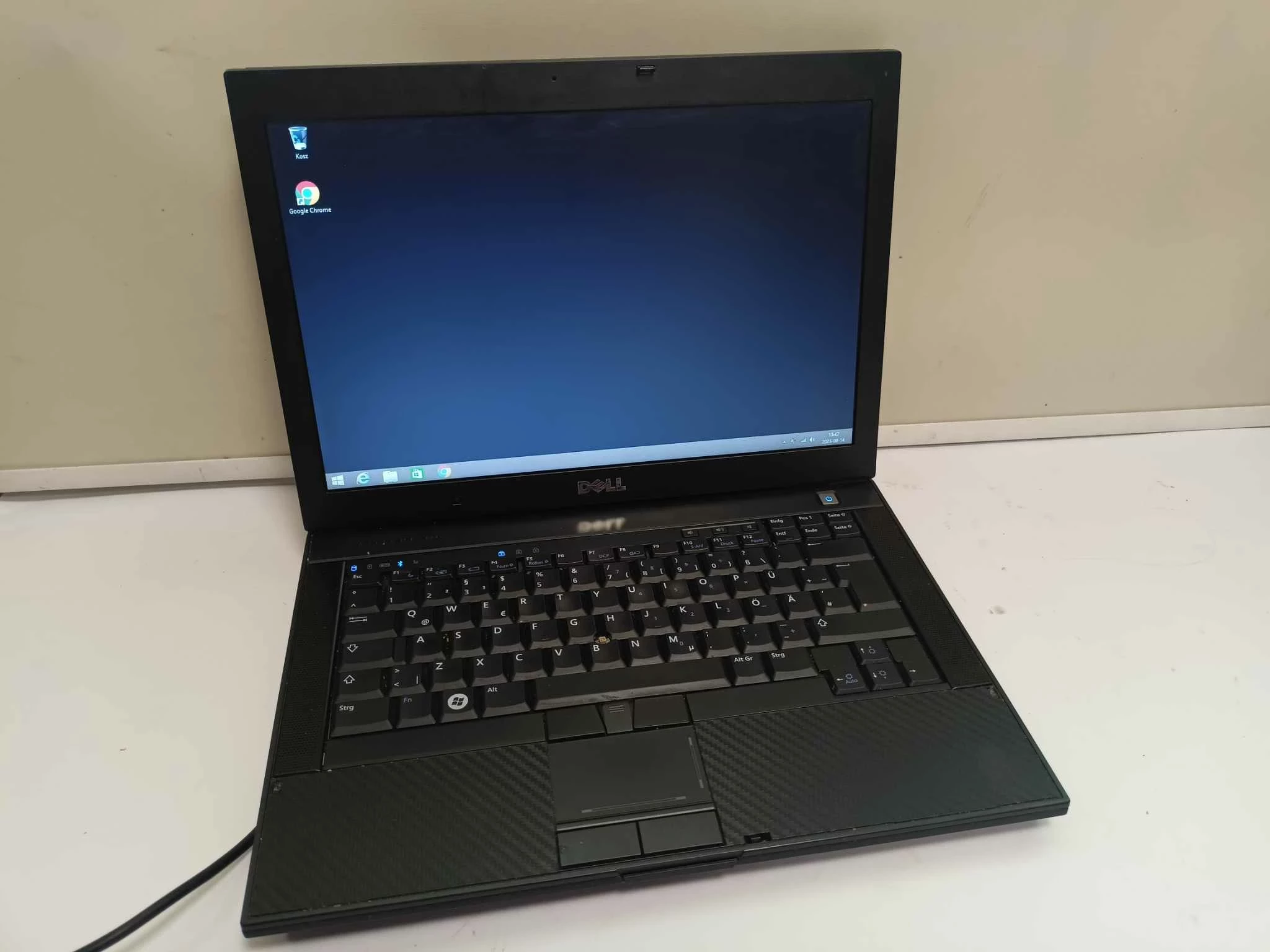 laptop-dell-latitude-e6400-4-gb-ic2-hddopis-przekatna-ekranu-14