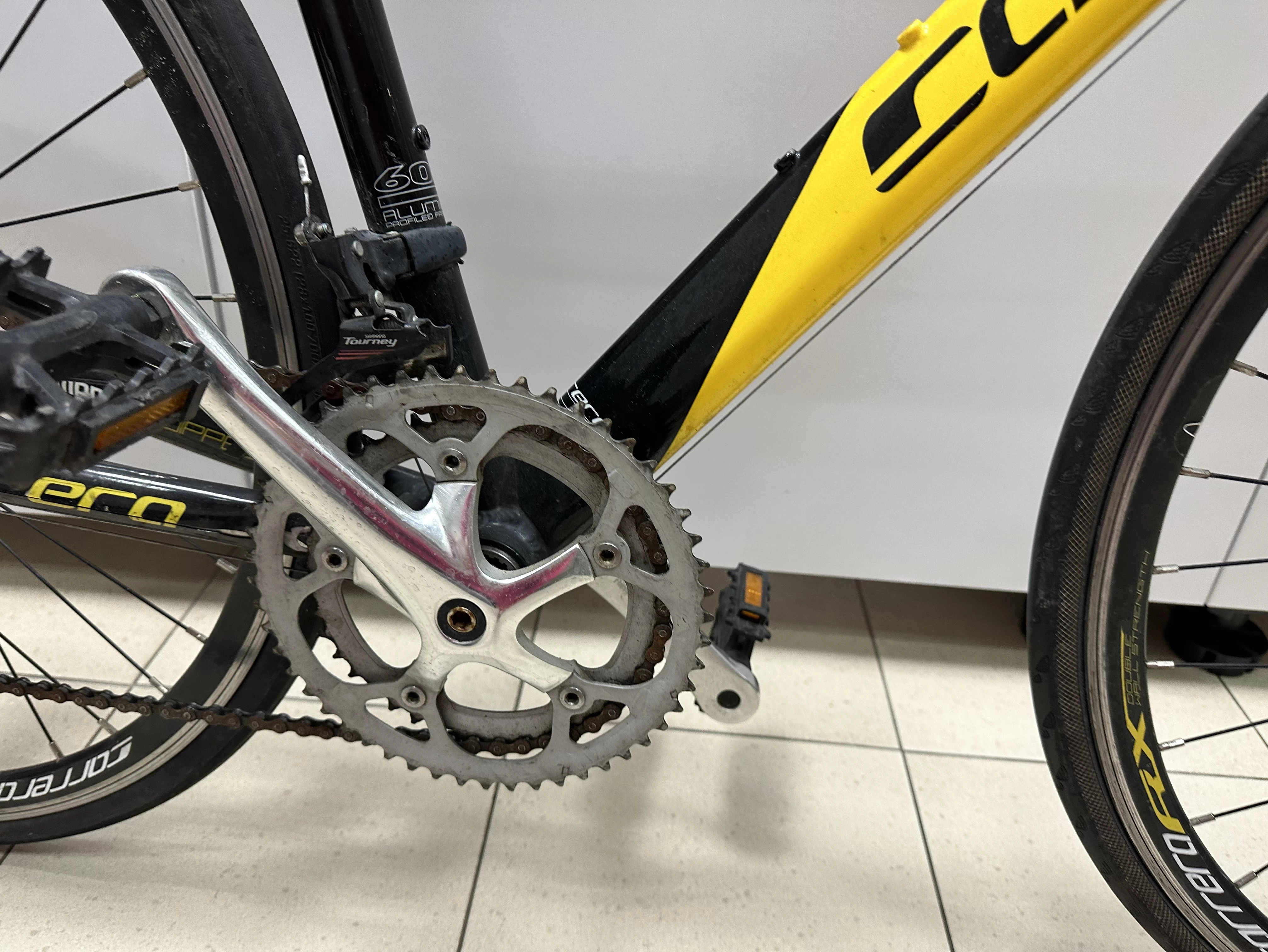 rower-szosowy-kolarzowka-carrera-tdf-stan-uzywany