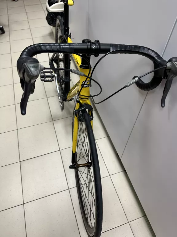 rower-szosowy-kolarzowka-carrera-tdf-model-2128236-47-s-rower-romet-huragan-4-czarno-szary