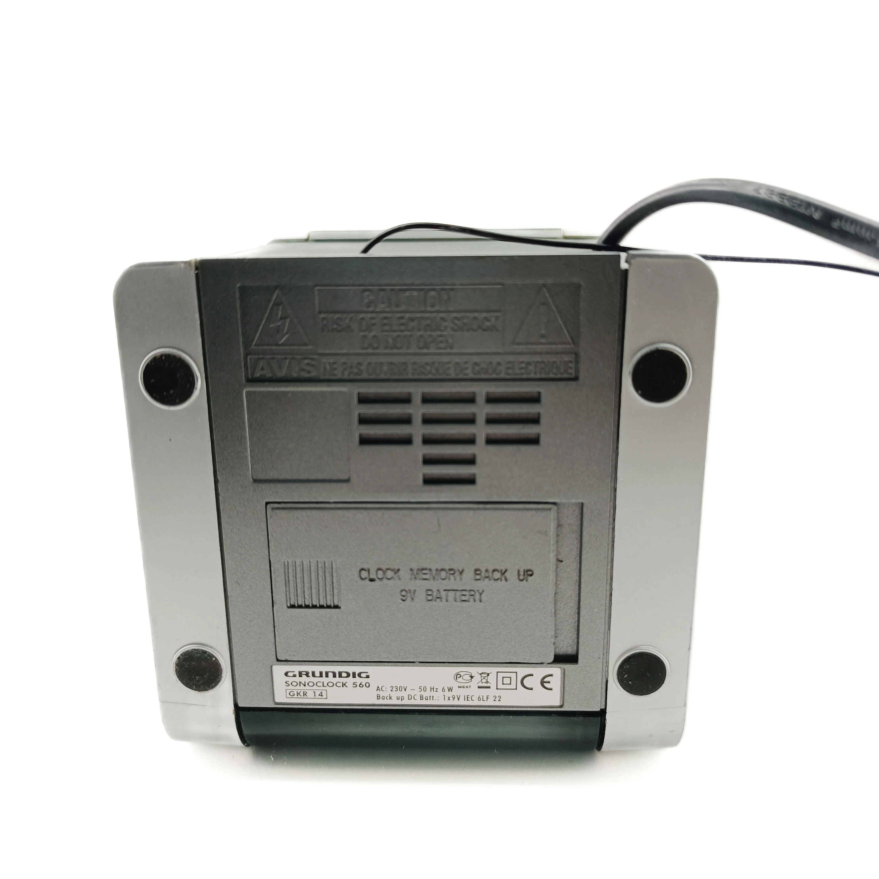 radiobudzik-grundig-sonoclock-560-antena-bn-funkcje-budzenie-radiem