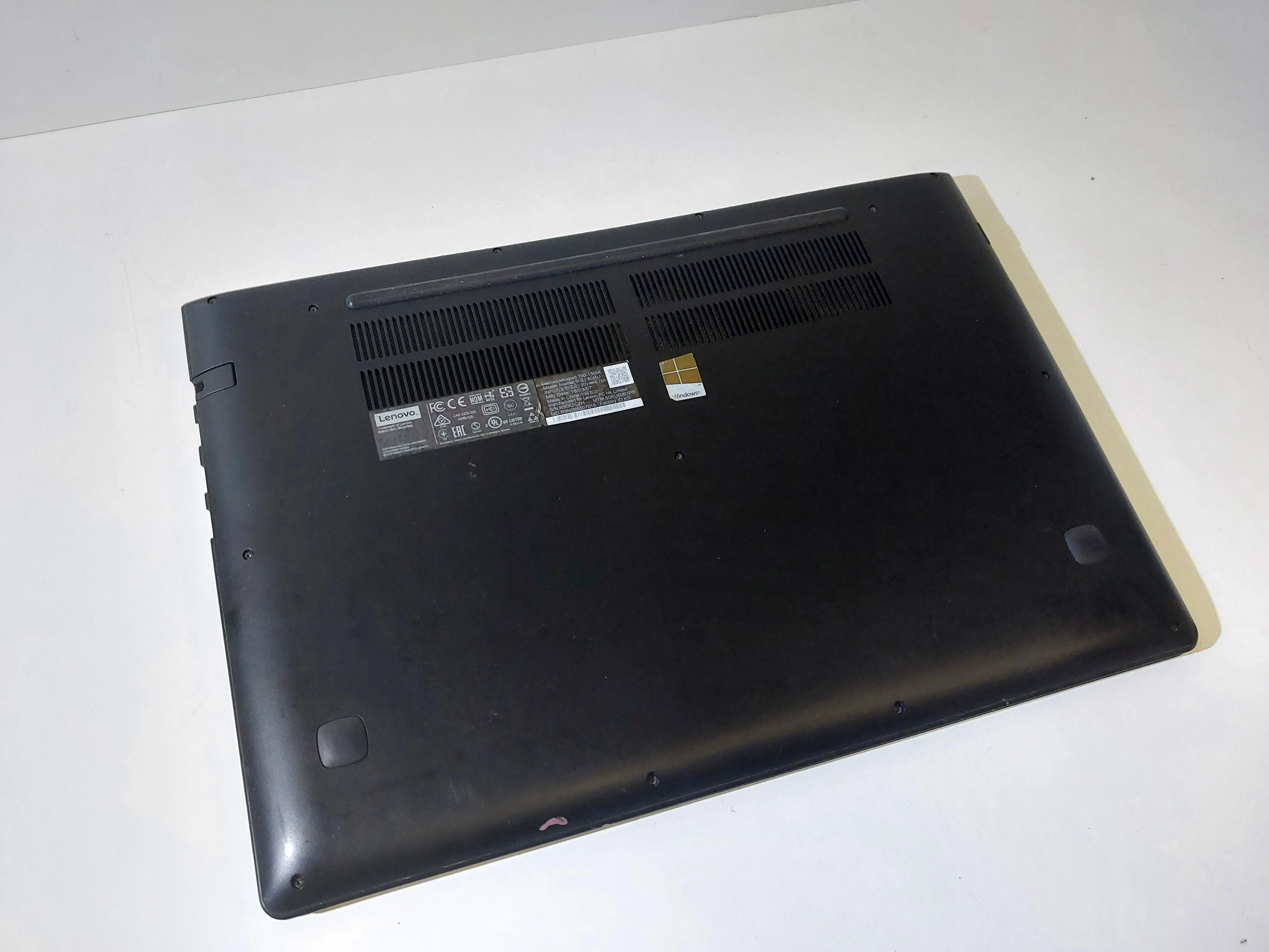 laptop-lenovo-700-15isk-8gb1tb-intel-i5-kod-producenta-80ru00nspb