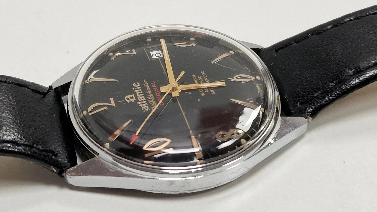 zegarek-atlantic-worldmaster-61660-ksztalt-koperty-okragla