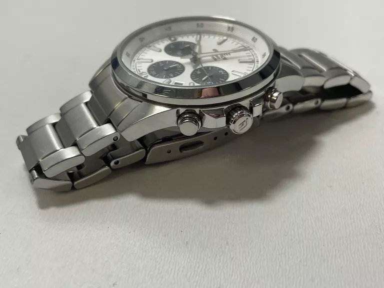 ZEGAREK MĘSKI CASIO EDIFICE EFR-527