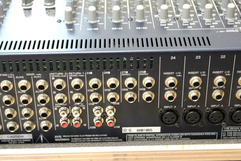 MIKSER YAMAHA MG32/14FX DUAL EFX MIXER 32-KANAŁY