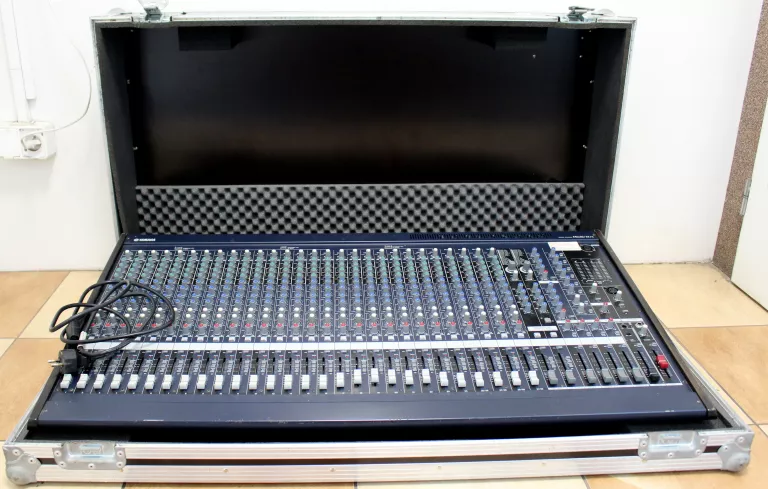 MIKSER YAMAHA MG32/14FX DUAL EFX MIXER 32-KANAŁY