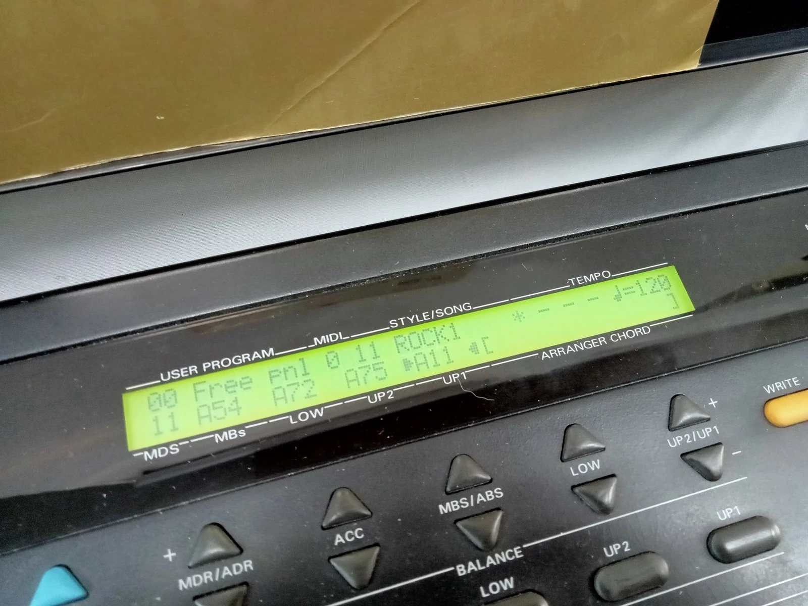 keyboard-roland-e86-kabel-dyskietki-stan-uzywany