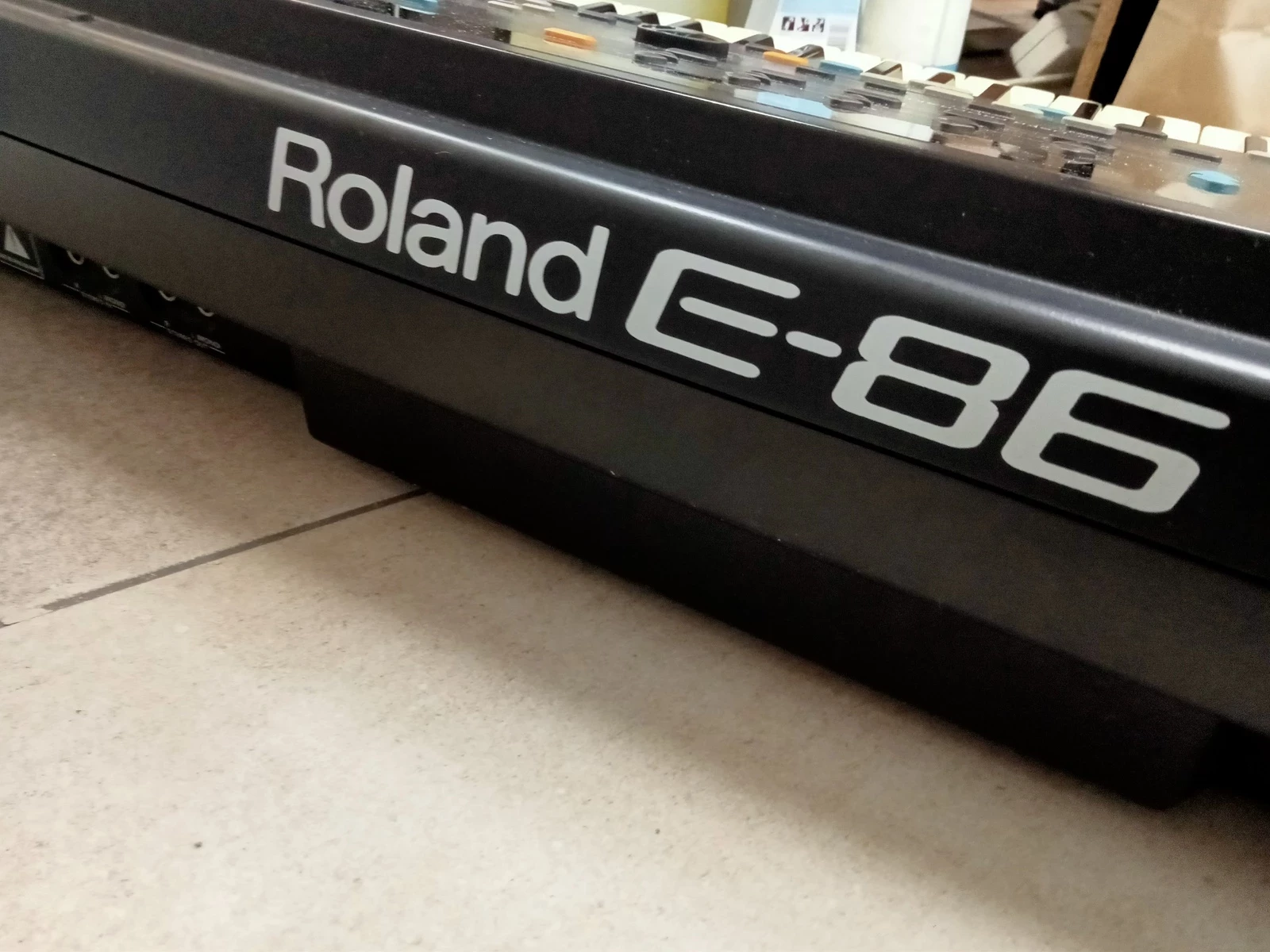keyboard-roland-e86-kabel-dyskietki-kod-producenta-e-16